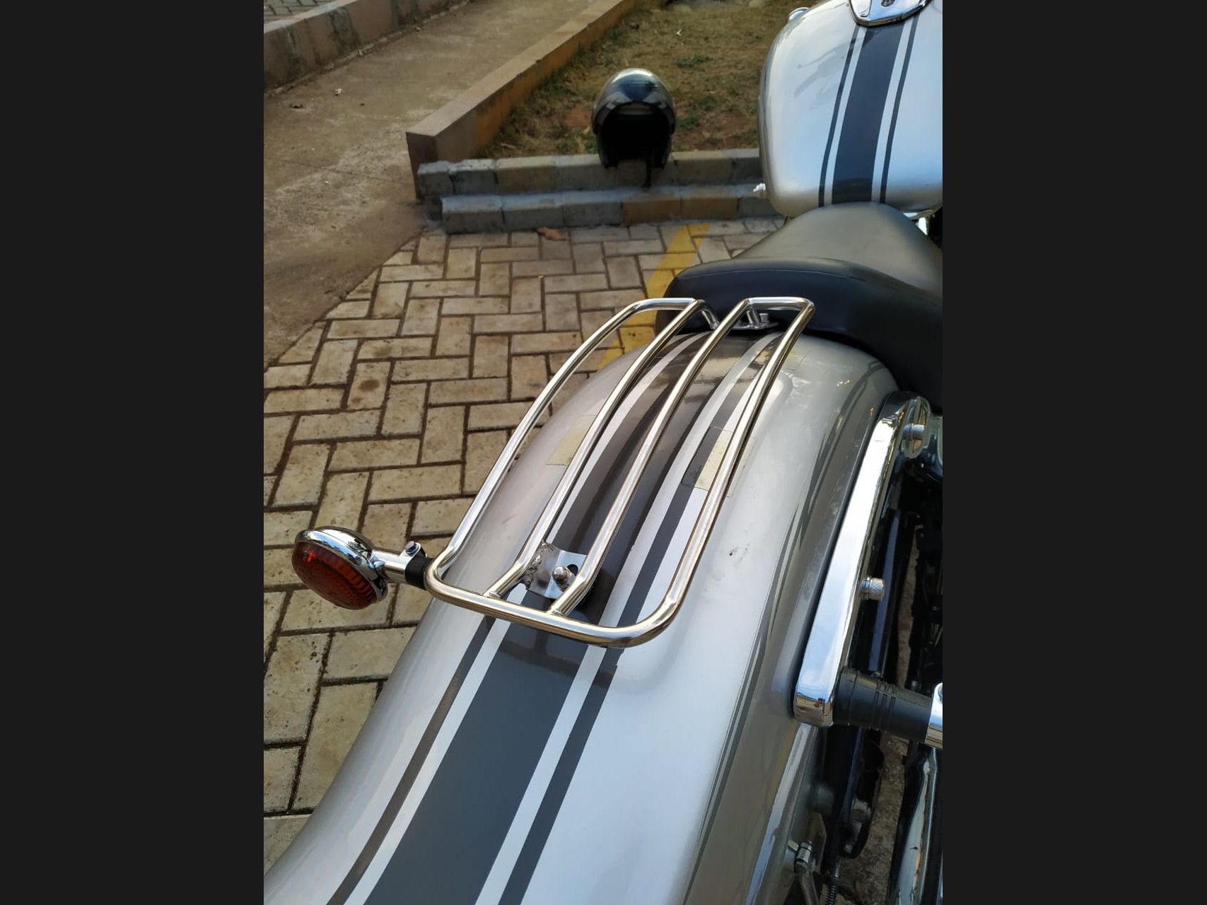 Grelha de Paralama Drag Star